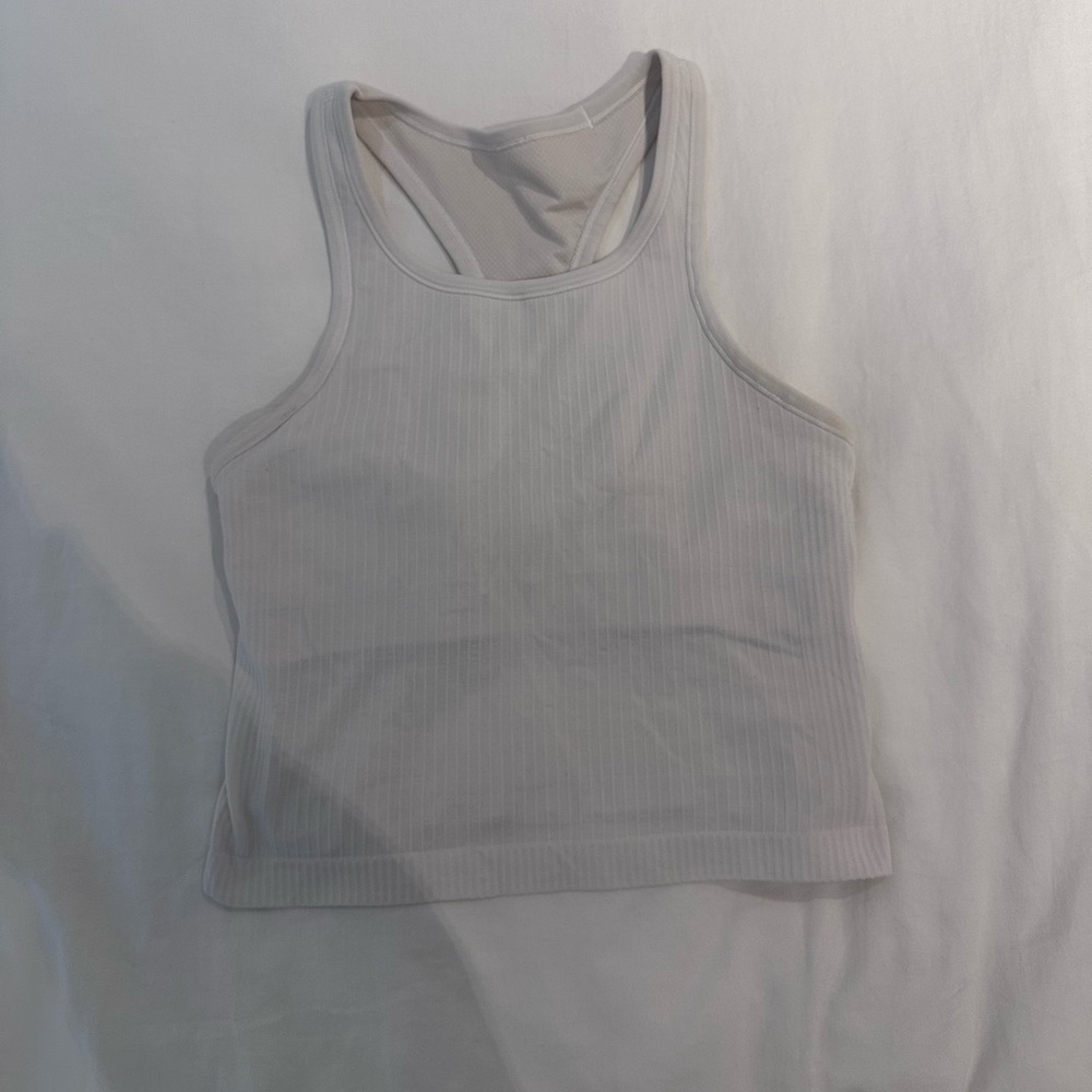 white ribbed lululemon tank top